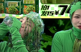 穿“香菜比基尼”带货？白象主播辣瞎眼！