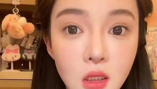 一年交税1个亿，这个女人是懂流量的