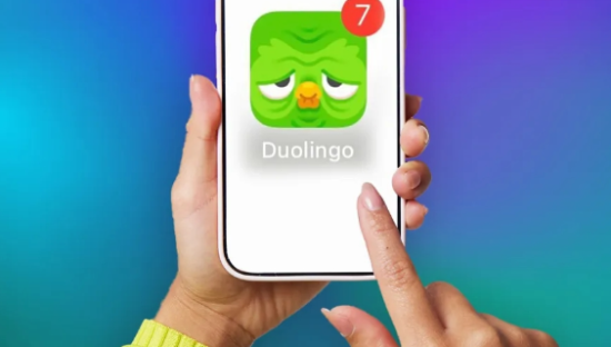 多邻国换logo，演打工人精神状态！