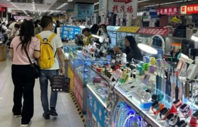 库克来了都得进货，华强北“新特产”爆火小红书