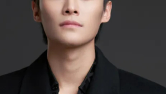 “退网”的小杨哥，步了咪蒙后尘