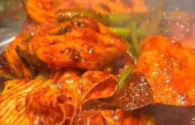 3天收入5.4亿，“西北顶流”开出官方店