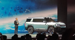 靠跑车惊艳全场，这还是我熟悉的方程豹？