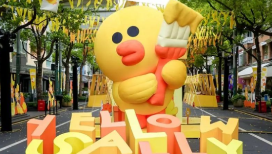 City Walk正流行，LINE FRIENDS如何玩出新高度？