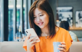 2人运营、年入过亿，谁在得物闷声赚钱？