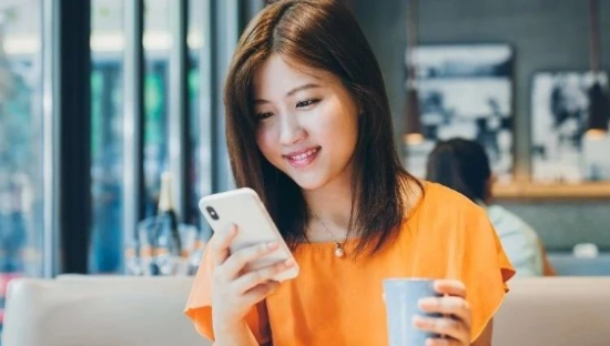 2人运营、年入过亿，谁在得物闷声赚钱？