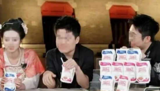 一晚上卖了7000万，董宇辉再登抖音带货榜第一