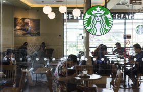 星巴克的真焦虑，瑞幸的假淡定