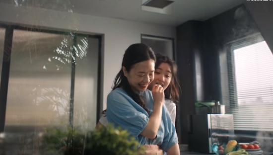 美的厨房空调，给“母亲节”降降温