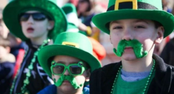 中国馒头在法国面包节杀疯了！网友：配上老干妈绝了