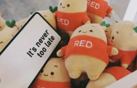 小红书“割肉”企微？