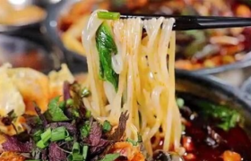 螺蛳粉英文名终于定了，城市营销绝了