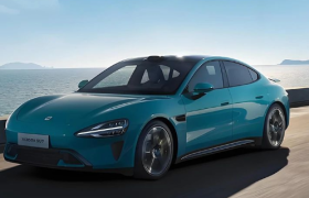 3900万网友，紧盯着“车圈新人”雷军