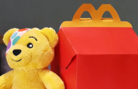 麦当劳“裸奔照”曝光，大反转笑不出来！