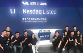 裁员又召回，理想又开始装了