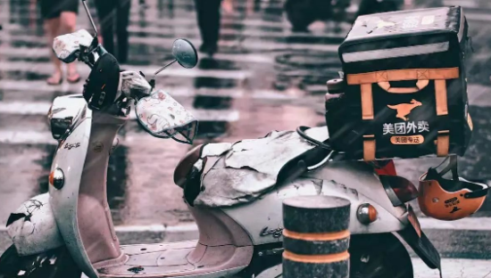 快手外卖，搅局高于入局