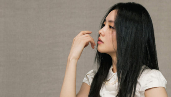 MiuMiu官宣刘浩存，复古现代美学