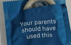 能和杜蕾斯比肩的文案，出现了！