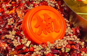 网红火锅翻车！惊现史上最无语公关