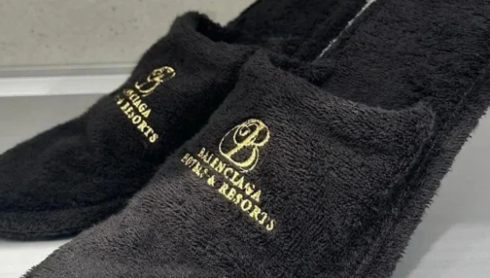 巴黎世家出“八嘎鞋”？网友：第一次用猥琐形容一双鞋