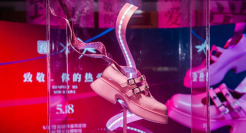 Angelababy“复出”带货7.9亿，幕后推手才是最大赢家！