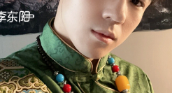 “劣迹艺人”复出带货，彻底不装了？