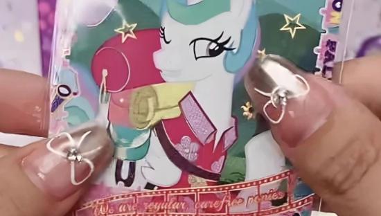 抖音狂卖2.78亿！一张卡片喊价16万，2024年这个赛道太暴利