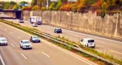 萝卜快跑，让谁不满？