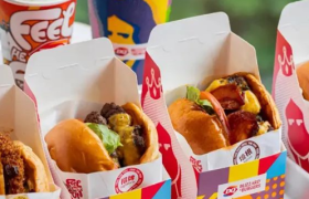 跨界卖汉堡，处处“拦路虎”