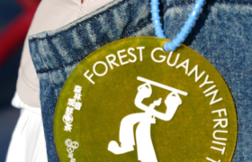 奈雪「打工人运动会」，做自己的冠军