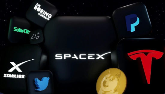 马斯克“抓娃娃”？