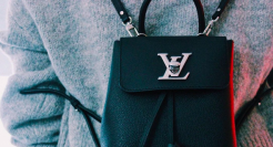 中产开始精打细算，奢侈品卖不动了