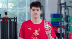 潘展乐代言农夫山泉，伤了娃哈哈的心