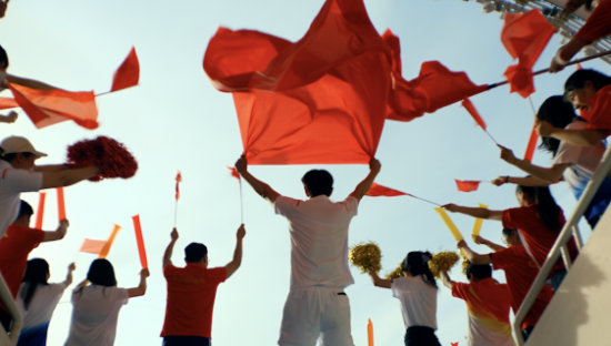 泸州老窖庆功短片，成龙大哥倾情献唱