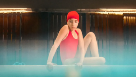 震撼！奥运期间，法国街头反体育性暴力海报！