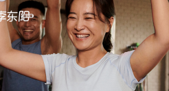 贾玲的“假代言”，掉进明星杀猪盘