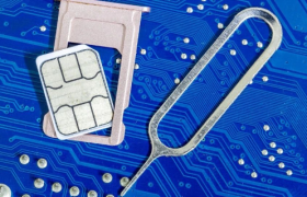 流量卡，打工人的流量「救济卡」