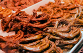 卤味三巨头，留不住年轻人