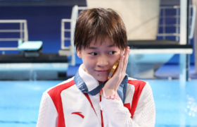 买苹果手机的全红婵，被推上“舆论审判台”