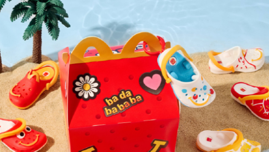 麦当劳xCROCS，潮流洞洞鞋挂坠