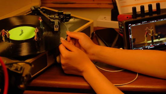 QQ音乐×久久公益节：听见·记忆的回响