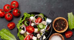 遍地轻食刺客，年轻人盯上麦当劳