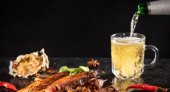 烤串、鸡架、大乌苏：肯德基们的入乡随俗到了next level