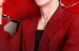 “史上最努力主播”惨被淘汰，李佳琦“钞能力”杀回来了