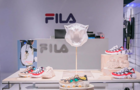 郑钦文、杨幂的泼天流量，带不动安踏“摇钱树”了