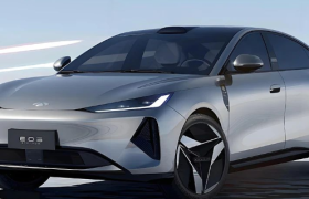 15万国产“帕拉梅拉”，盯上了小米SU 7