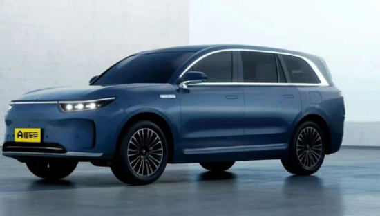 问界M8曝光，华为又造了一款现象级SUV！