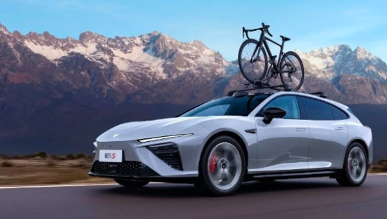 哪吒汽车如何闯过“多事之秋”？