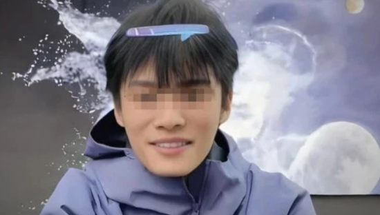 小杨哥深夜偷偷复播？真相来了