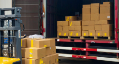 82亿件退换货，喂饱快递公司